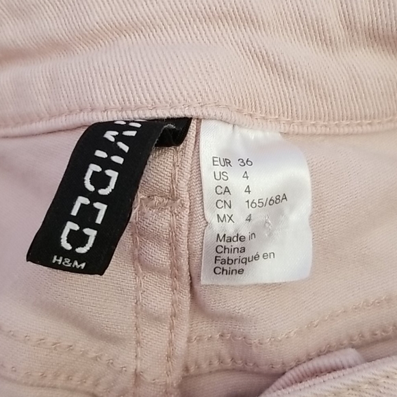 light pink summer shorts - Picture 3 of 3